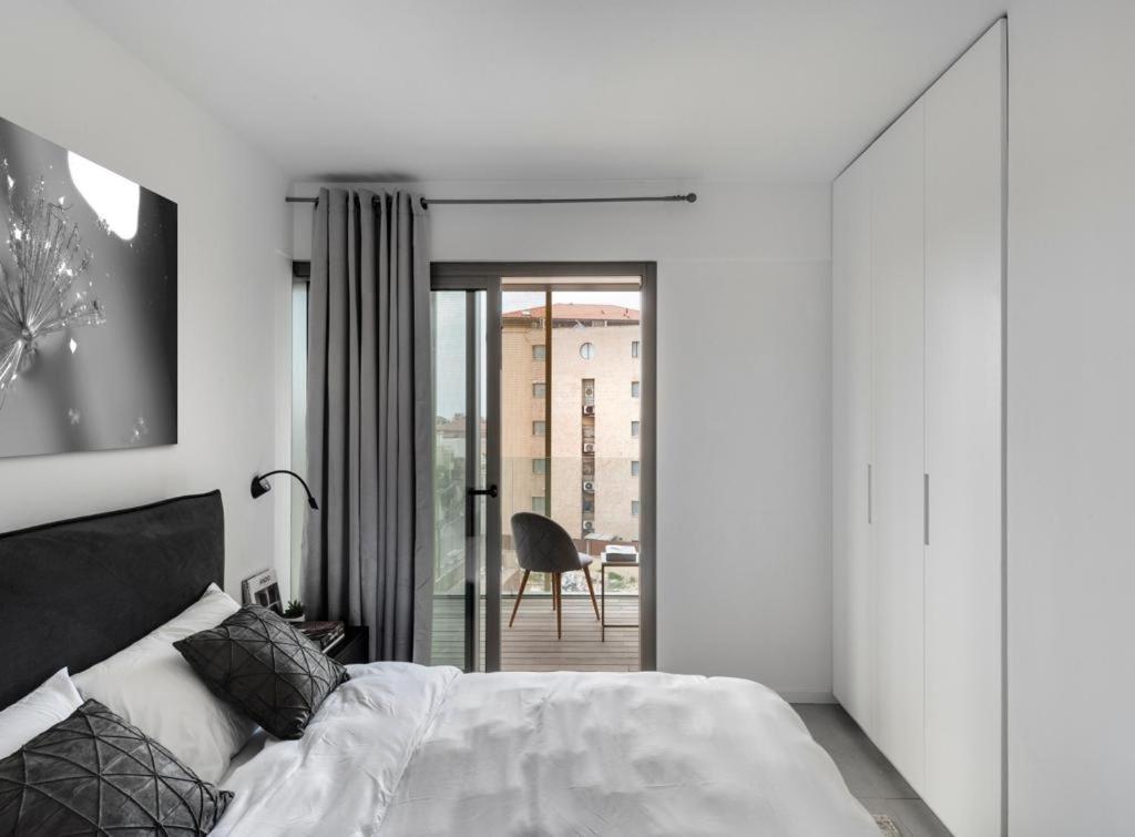 Yefet - By Beach Apartments Tlv Tel Aviv Bagian luar foto
