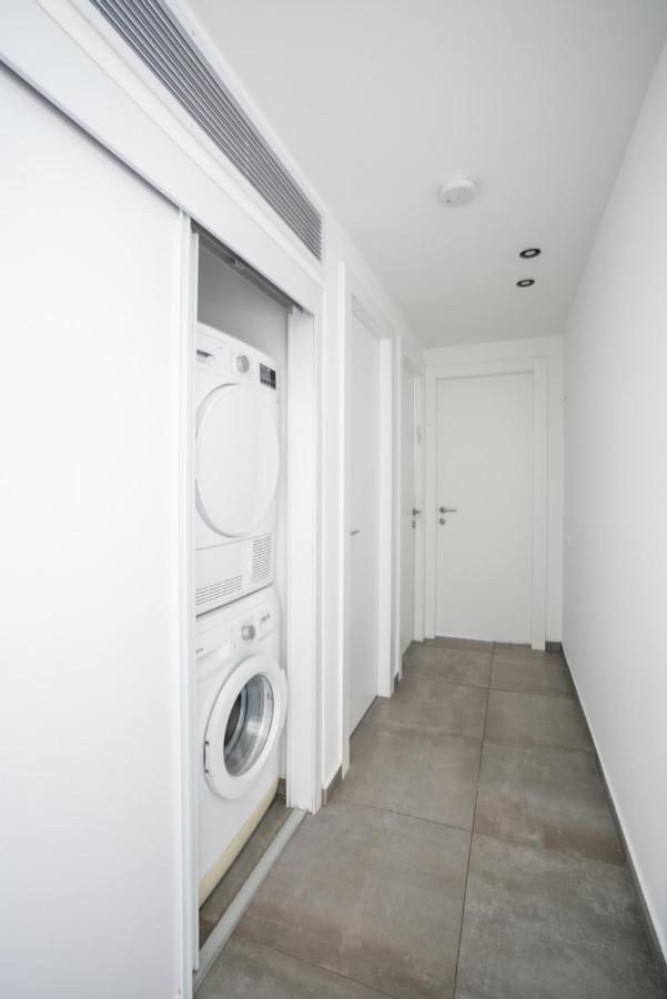 Yefet - By Beach Apartments Tlv Tel Aviv Bagian luar foto