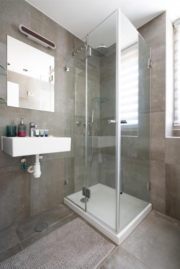 Yefet - By Beach Apartments Tlv Tel Aviv Bagian luar foto